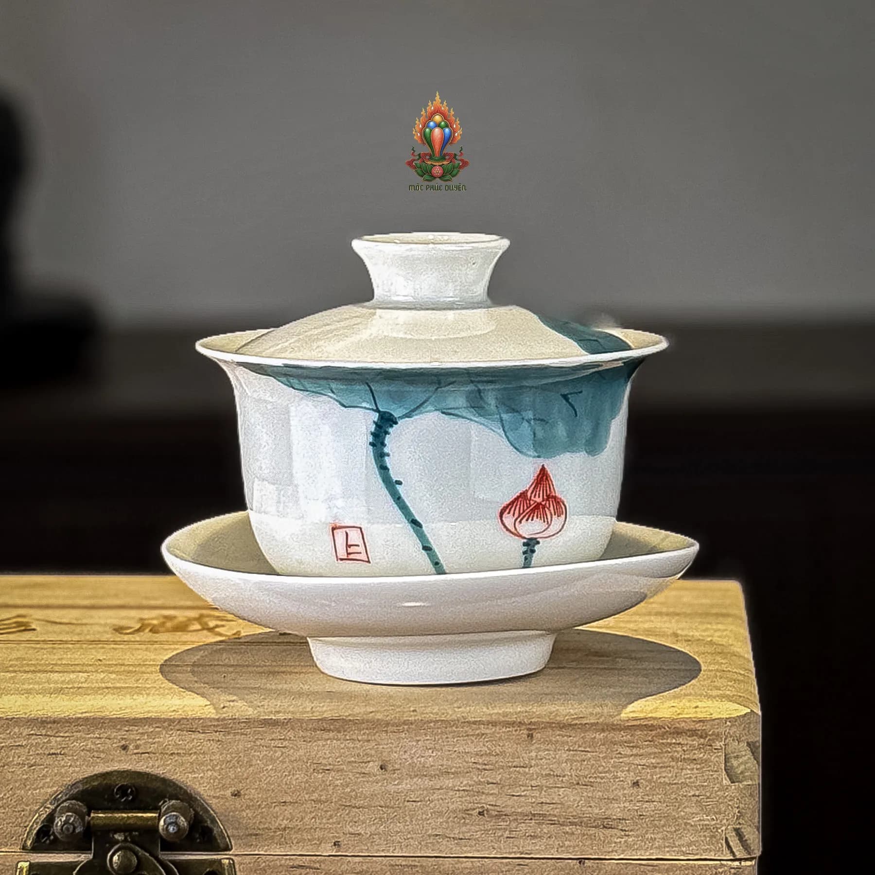 CHÉN TRÀ SỨ